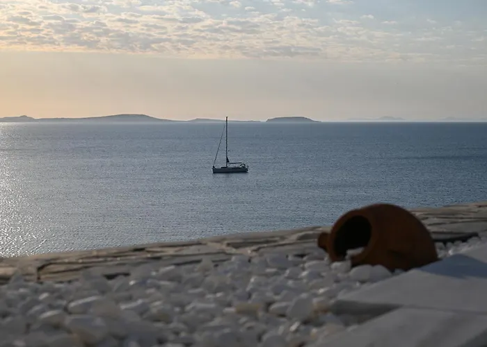 Iliada (adults Only) 4*