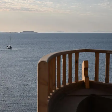 Iliada (adults Only) 4*